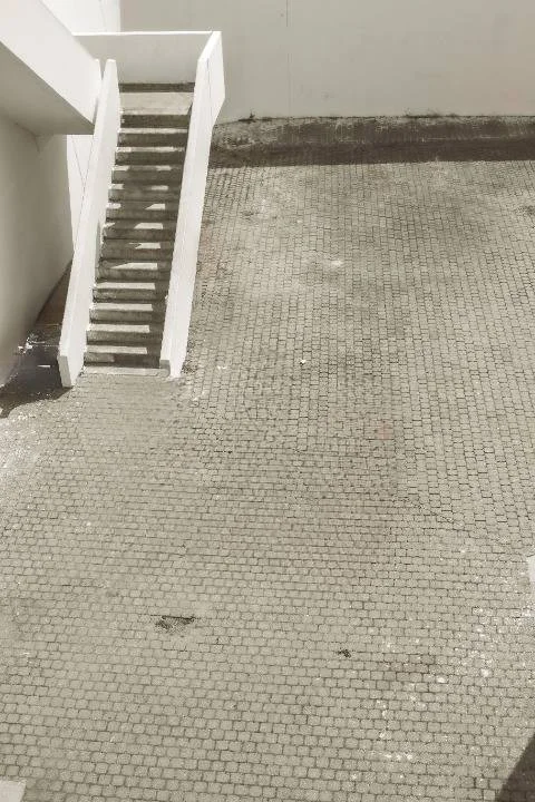 people-with-shadow_cleanup-after.jpg